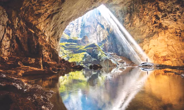 Sơn Đoòng – hang động lớn nhất thế giới hút khách nhờ cách làm truyền thông độc đáo của Oxalis