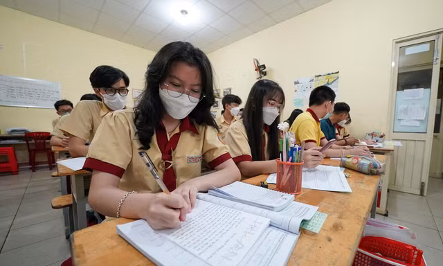 Học sinh TPHCM ôn thi tốt nghiệp THPT. Ảnh: Phạm Nguyễn