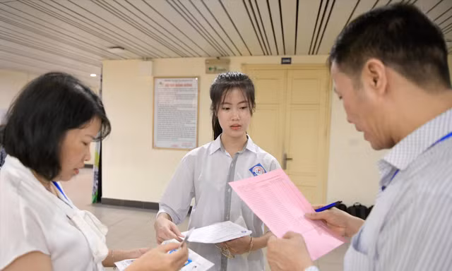 Thí sinh dự thi đánh giá năng lực năm 2024. Ảnh: Như Ý