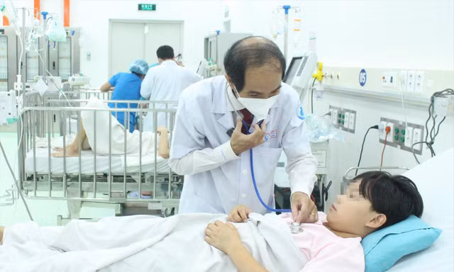Bệnh nhi điều trị tại Bệnh viện Nhi Đồng 1 TPHCM. Ảnh: Vân Sơn