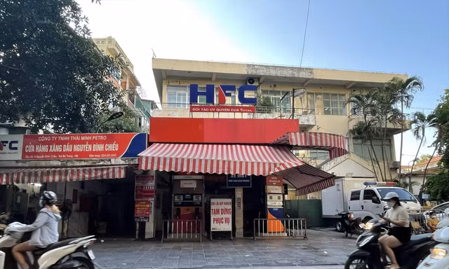 Các doanh nghiệp đầu mối xăng dầu đang bị thiệt hại hàng ngàn tỷ đồng?. Ảnh: Nguyễn Bằng