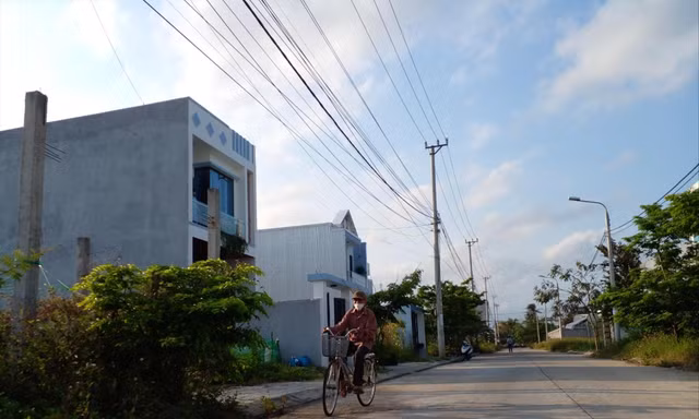 Khu vực dự án hạ tầng đã cơ bản hoàn thiện, nhiều nhà dân đã được xây dựng kiên cố