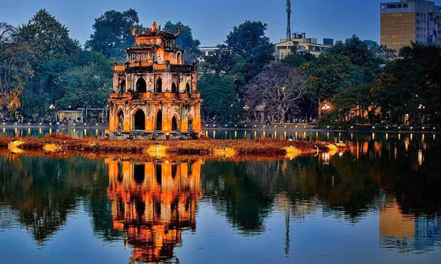 Hà Nội là nguồn sáng tác vô tận cho văn nghệ sỹ. Ảnh: NHƯ Ý