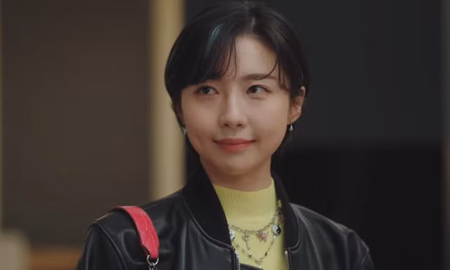 Biết tuốt về bạn thân của "Nữ Luật Sư Kỳ Lạ Woo Young Woo": Trốn bố mẹ làm diễn viên