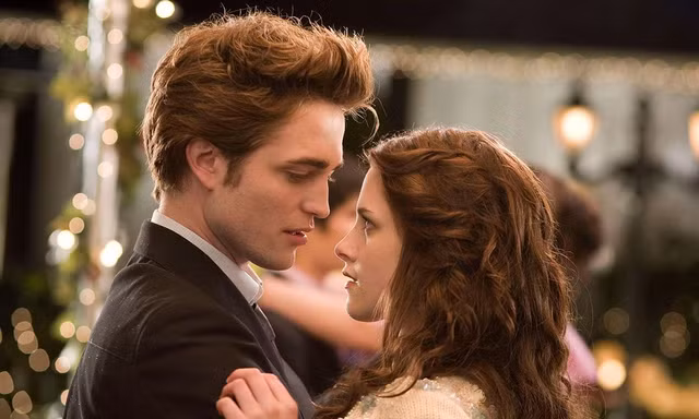 Nối gót “Harry Potter”, “Twilight” (Chạng Vạng) cũng sắp trở lại với series nhiều tập