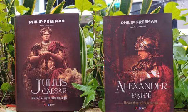 Cuộc đời khiến người ta vừa ngưỡng mộ vừa khiếp sợ của Julius Caesar và Alexander Đại đế