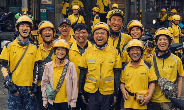 Ngược Dòng Cuộc Đời gây tranh cãi: Người đồng cảm, người nói phim "quá hồng"