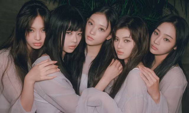 Bí kíp giúp NewJeans trở thành "làn gió mới" của K-Pop, thăng hạng chỉ sau một năm