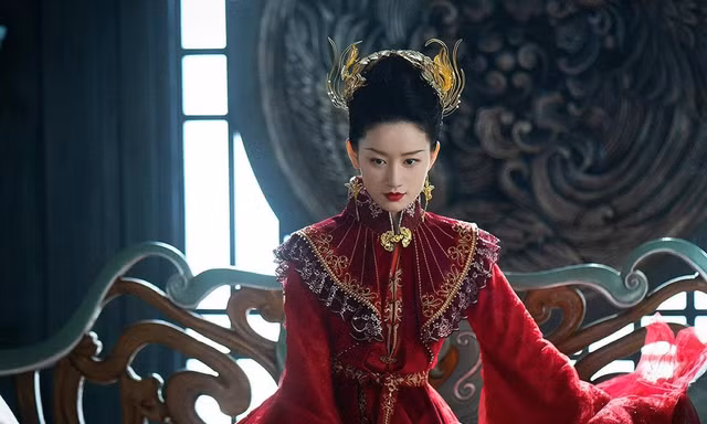 Ác nữ Quách Hiểu Đình của “Ngự Giao Ký”: Lấn át Địch Lệ Nhiệt Ba, nổi từ “Bộ Bộ Kinh Tâm”