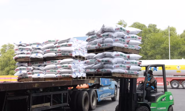 PVFCCo tiếp tục nằm trong Top 50 công ty niêm yết tốt nhất Việt Nam năm 2023 