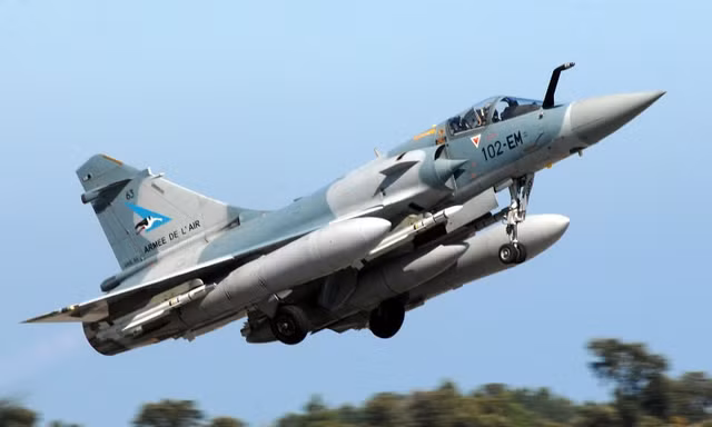 Ukraine sắp đưa tiêm kích Mirage 2000 của Pháp vào chiến đấu?