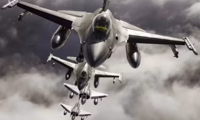 NATO điều tiêm kích chặn máy bay Nga ba lần trong tuần