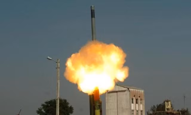 Sức mạnh của tên lửa siêu thanh BrahMos