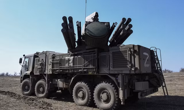 Nga đánh chặn hàng chục tên lửa tầm xa của Ukraine