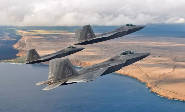 Mỹ biến F-22 thành ‘máy bay chỉ huy không chiến’