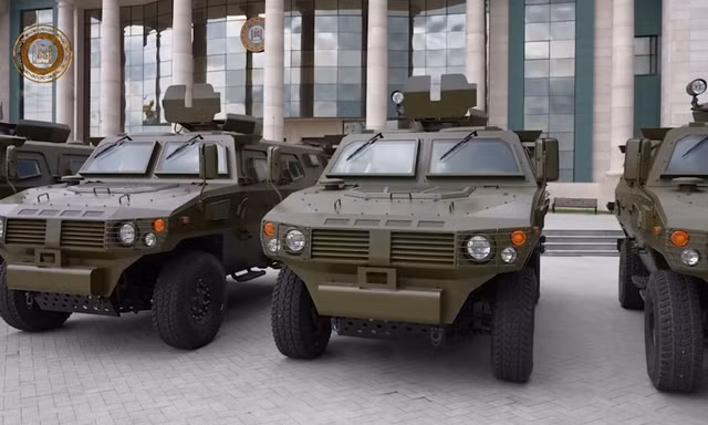 Chechnya khoe xe bọc thép Tiger
