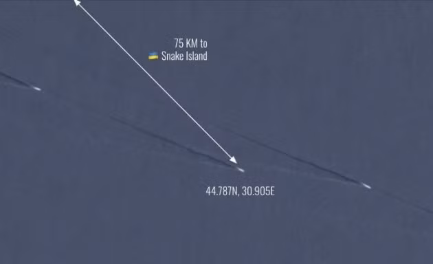 Vệ tinh ghi lại hoạt động đáng ngờ vài giờ trước cuộc tấn công vào cây cầu Crimea diễn ra 