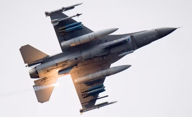 Nga treo thưởng 15 triệu rúp cho binh sĩ bắn hạ tiêm kích F-16 đầu tiên