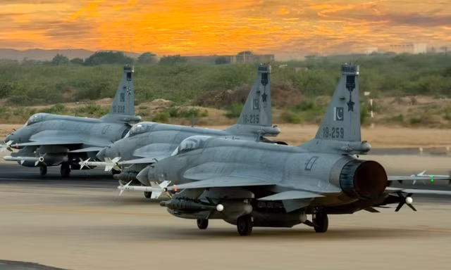 Pakistan đưa máy bay chiến đấu JF-17 Block III vào hoạt động