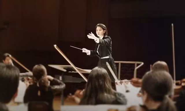 Ngỡ ngàng trước tạo hình lạ mắt của Lee Young Ae trong 'Maestra: Strings Of Truth', quả xứng danh 'nữ hoàng không tuổi'