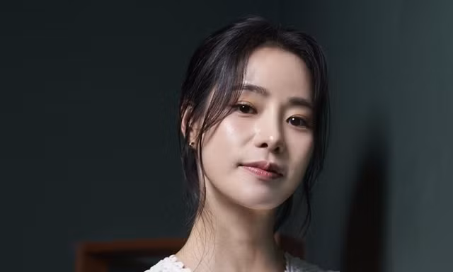 Lim Ji Yeon chia sẻ lòng biết ơn đối với Song Hye Kyo và mối quan hệ tình cảm với Lee Do Hyun