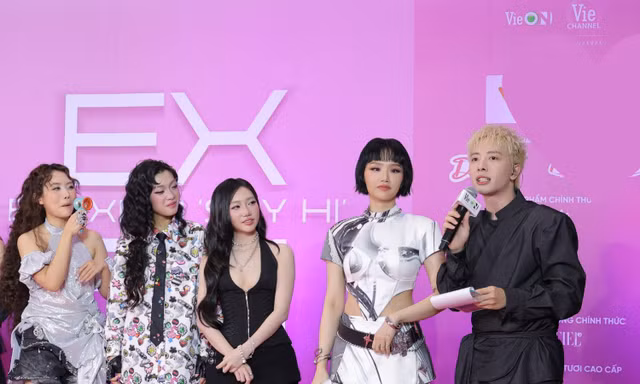 Dàn Em Xinh "Say Hi" bùng nổ visual qua cam thường, Phương Mỹ Chi "tấu hài"