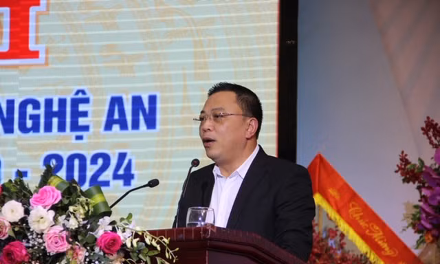 Ông Đinh Xuân Hải - Phó Chủ tịch Hội Doanh nhân trẻ Việt Nam phát biểu tại hội nghị