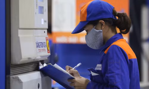 Xăng trước áp lực tăng giá 