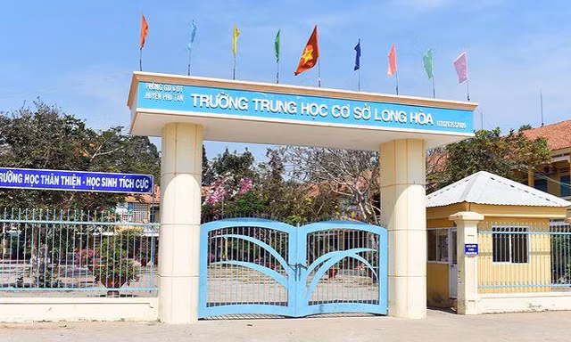 Trường THCS Long Hòa nơi xảy ra sự việc