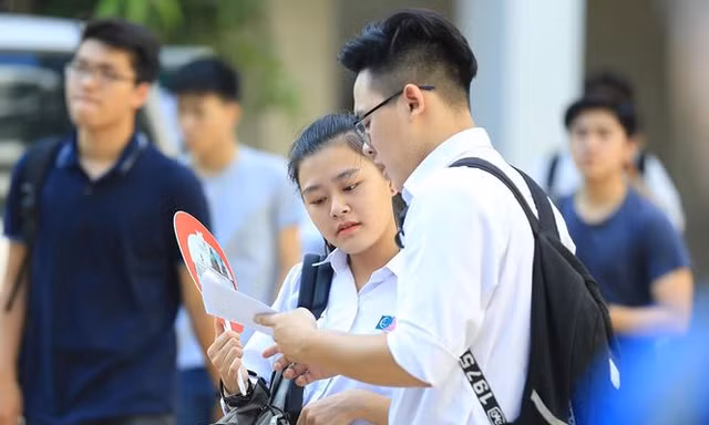 Thí sinh dự thi kì thi THPT quốc gia. Ảnh: Như Ý