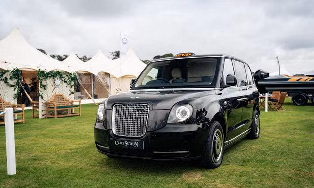 Độ taxi thành xe sang ở Anh