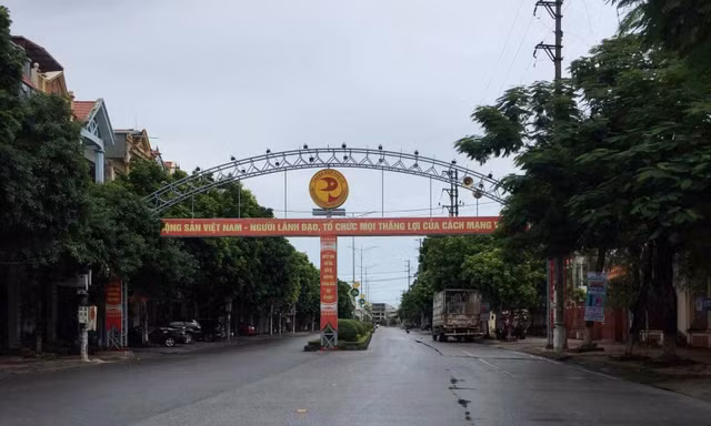 Thành phố Phủ Lý thực hiện giãn cách xã hội đối với 13 phường, xã từ 0 giờ sáng nay, 24/9 - Ảnh: Hoàng Long