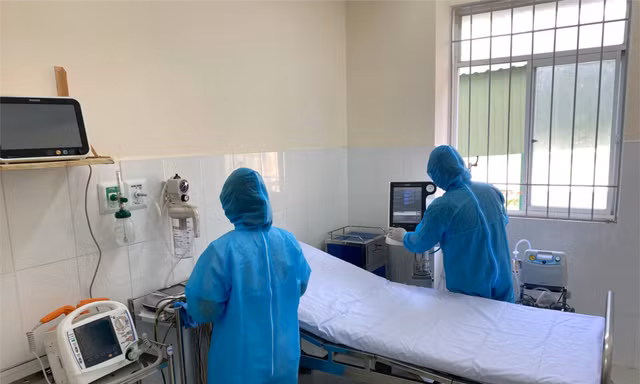 TPHCM sẽ đưa Robot khử khuẩn phòng cách ly bệnh nhân mắc Covid-19
