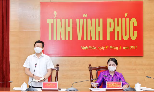 Doanh nghiệp đề nghị tỉnh Vĩnh Phúc hỗ trợ tuyển công nhân, lưu thông hàng hoá 