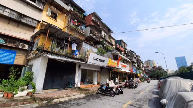 Tập thể Thành Công