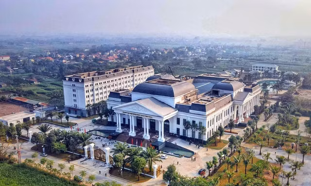 Vĩnh Phúc sẽ điều chỉnh, thu hồi giấy phép xây dựng 2 dự án vi phạm Luật Đê điều