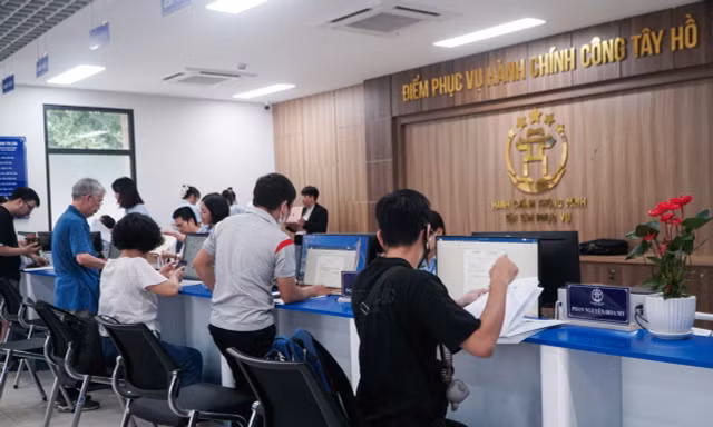 Hà Nội công bố địa chỉ, đường dây nóng 126 điểm phục vụ hành chính công cấp xã, phường