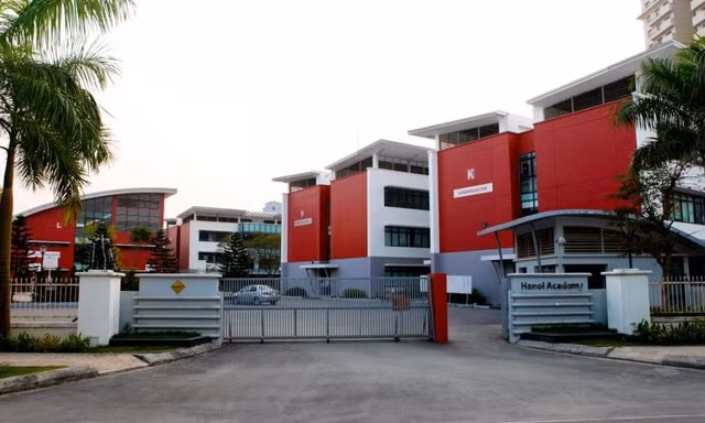 Trường quốc tế Hà Nội Academy bị tố âm thầm tăng học phí