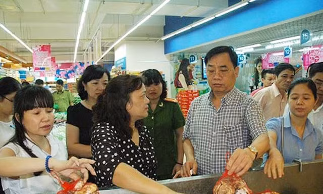 Hà Nội: Đóng cửa 52 cơ sở vi phạm an toàn thực phẩm trong một tháng