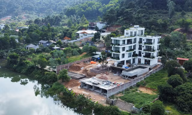 Sau vụ sạt lở Sóc Sơn: Hà Nội yêu cầu xử lý triệt để việc 'xẻ thịt' đất rừng
