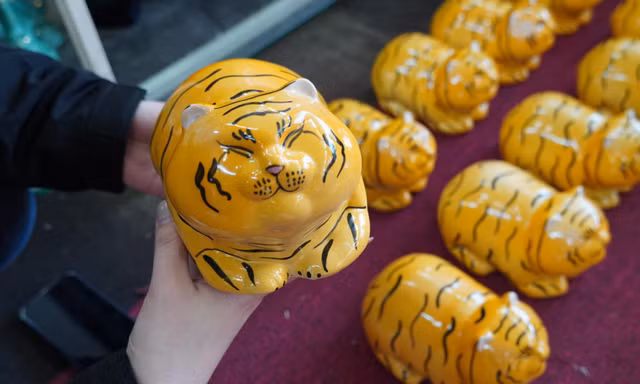 Hổ đất 'cháy hàng' tại làng gốm Bát Tràng
