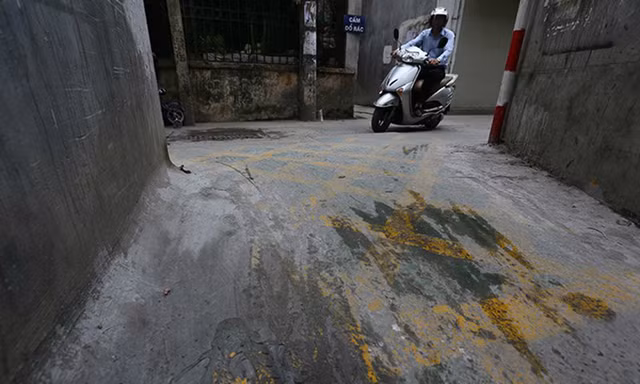 Vì sao 'đường dành riêng cho trẻ' ở Hà Nội bị xóa?