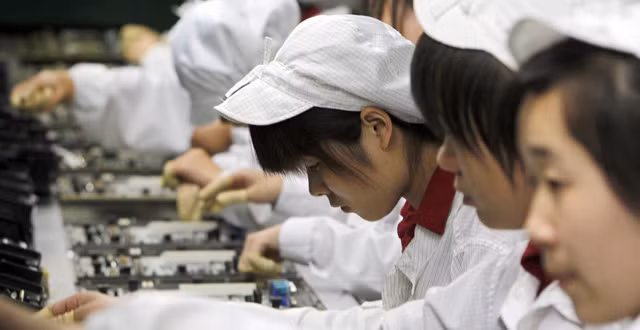 Nhà máy Foxconn. Ảnh: Bloomber