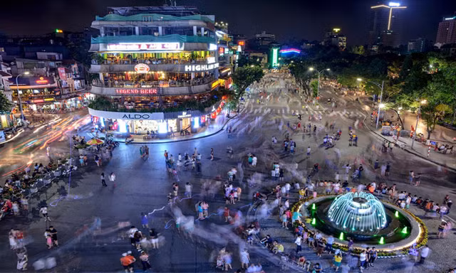 Phố đi bộ hồ Hoàn Kiếm, 1 trong những điểm nhấn du lịch Hà Nội