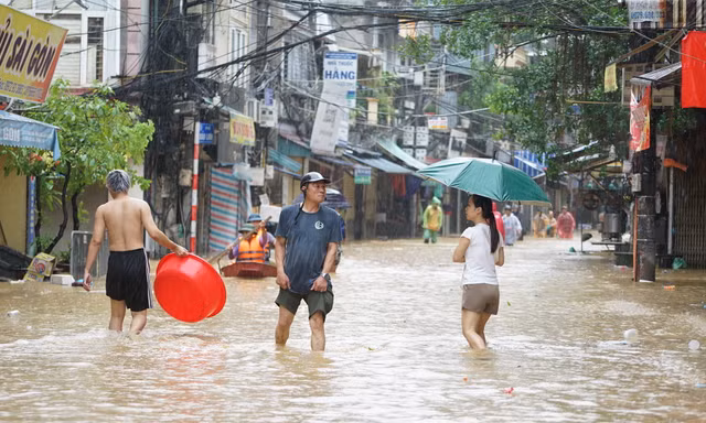 Hà Nội miễn giảm thuế cho người bị thiệt hại do bão số 3