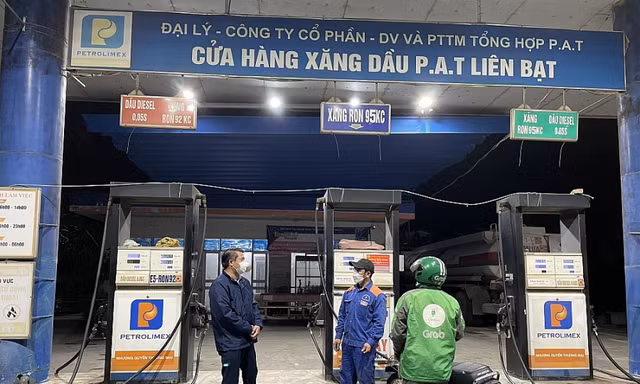 Hà Nội lập 3 tổ công tác kiểm tra tình trạng cây xăng 'nghỉ Tết'