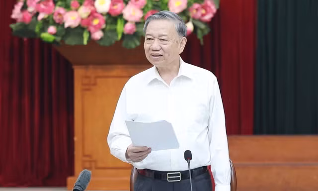 Nhân sự lãnh đạo phải hội tụ đủ đức, đủ tài, đủ tâm, đủ tầm, đủ sức, đủ nhiệt huyết cách mạng