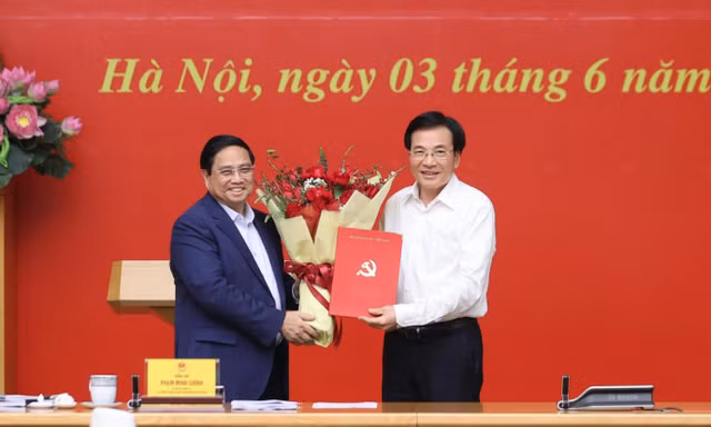 Bộ Chính trị chỉ định Phó Bí thư Đảng ủy Chính phủ