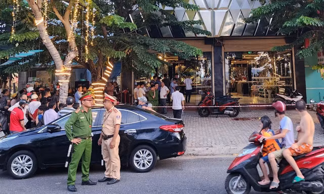 Nhân viên quán karaoke ở Đà Nẵng chém khách tử vong