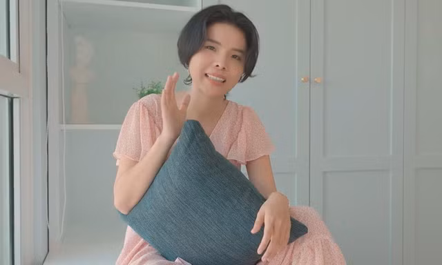 Vũ Cát Tường mặc váy lần cuối trong vlog tuyên bố mình đồng tính 